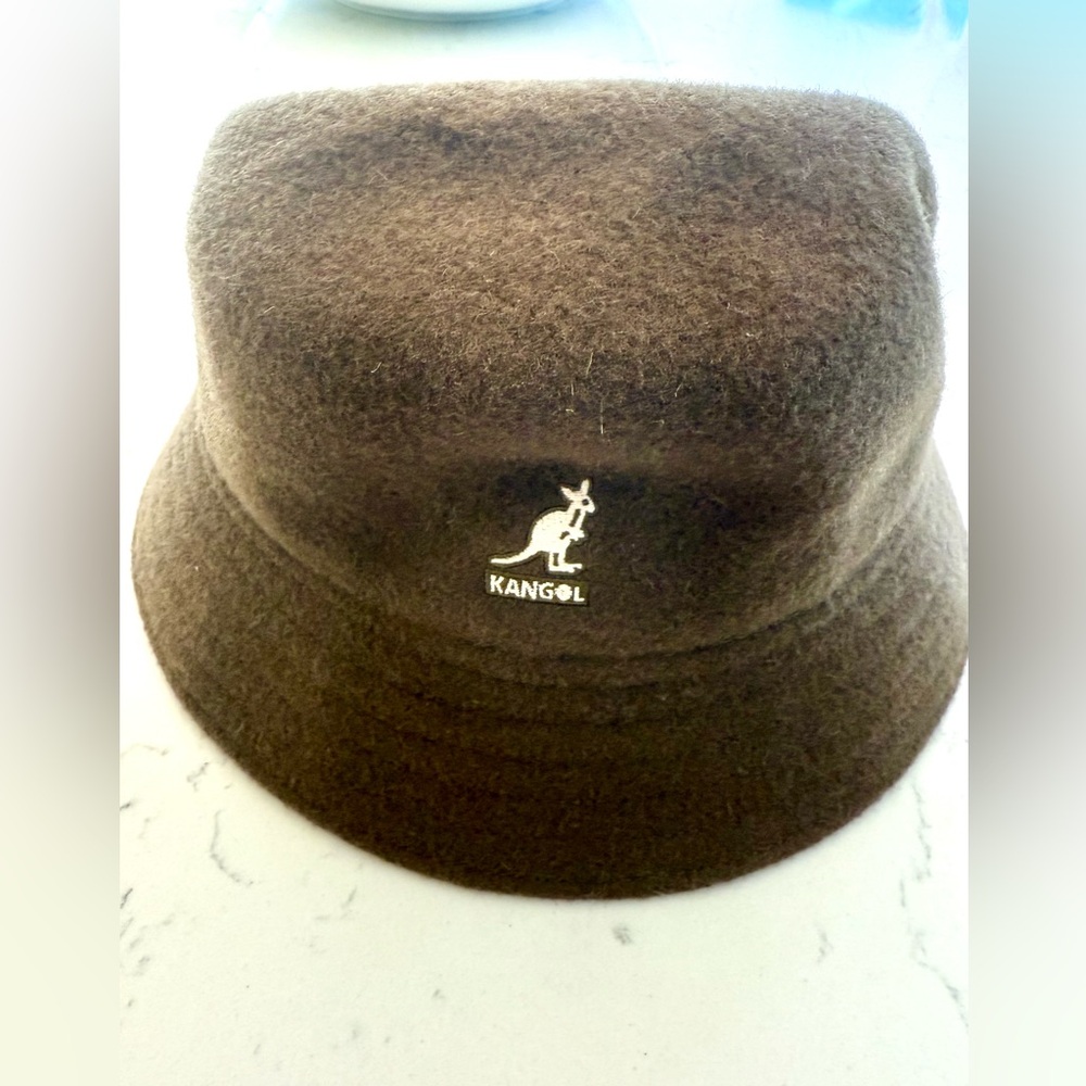 Kangol bucket hat (olive)